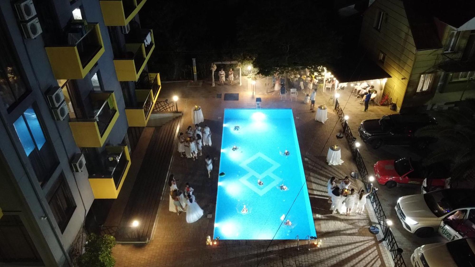 ホテル Casa Del Mar クヴァリアティ エクステリア 写真