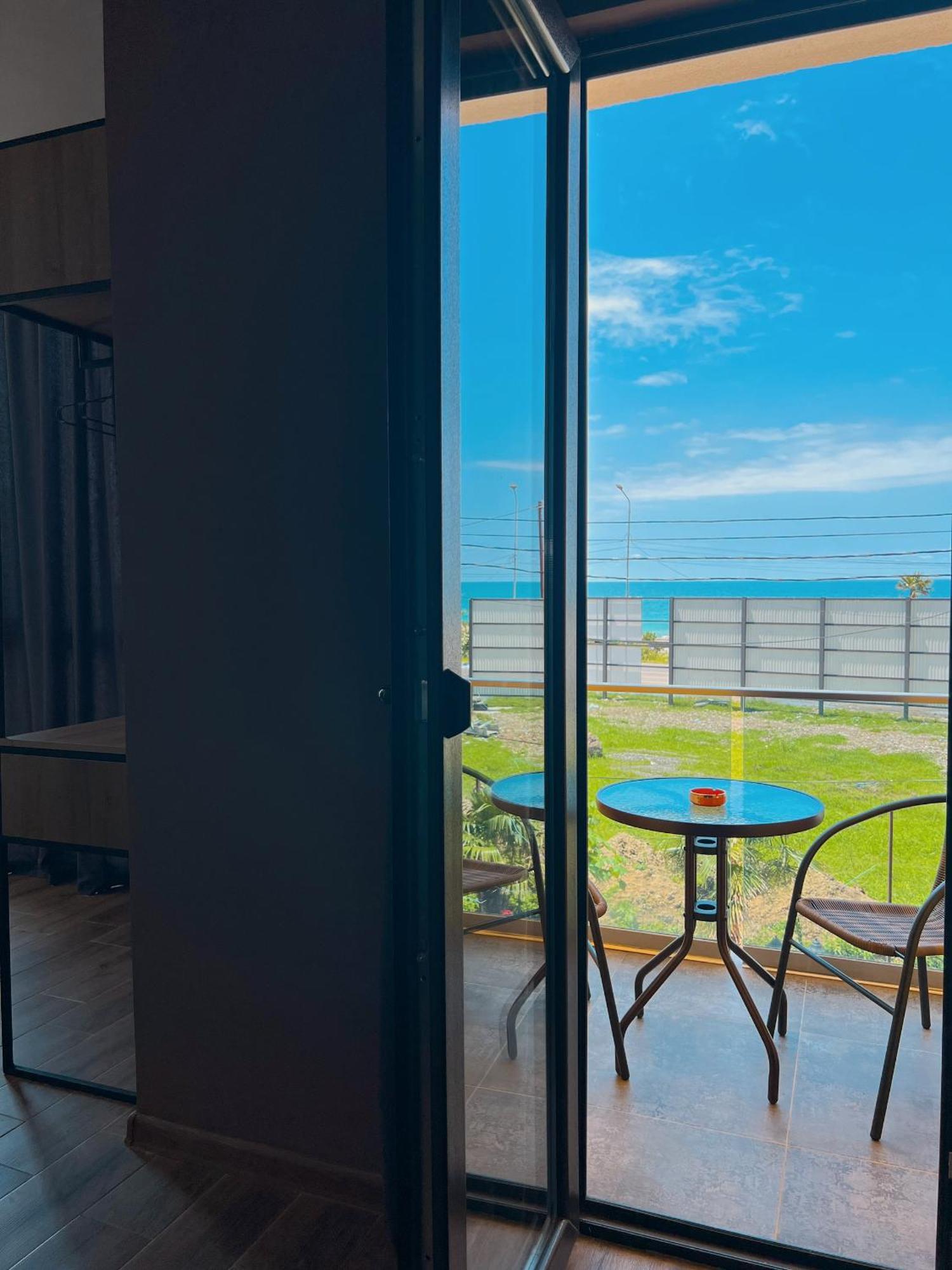 ホテル Casa Del Mar クヴァリアティ エクステリア 写真